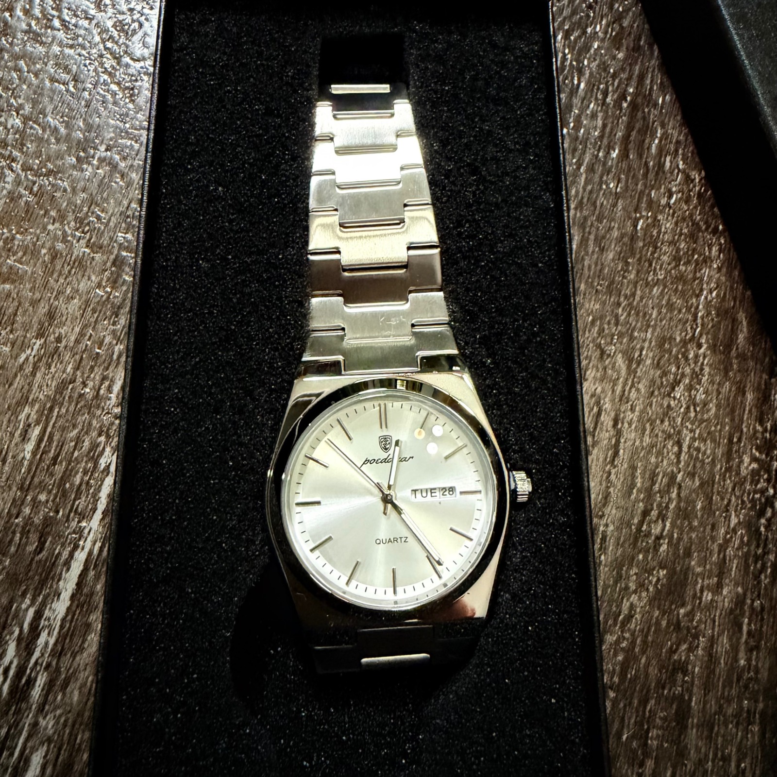 Poedagar Wristwatch Mens Silver Stainless Steel Day Date Quartz Analog Watch